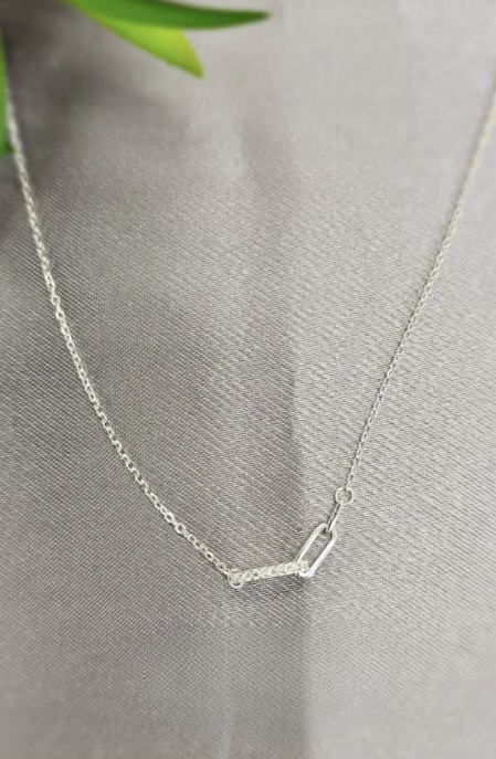 Sterling silver necklace with Gucci links