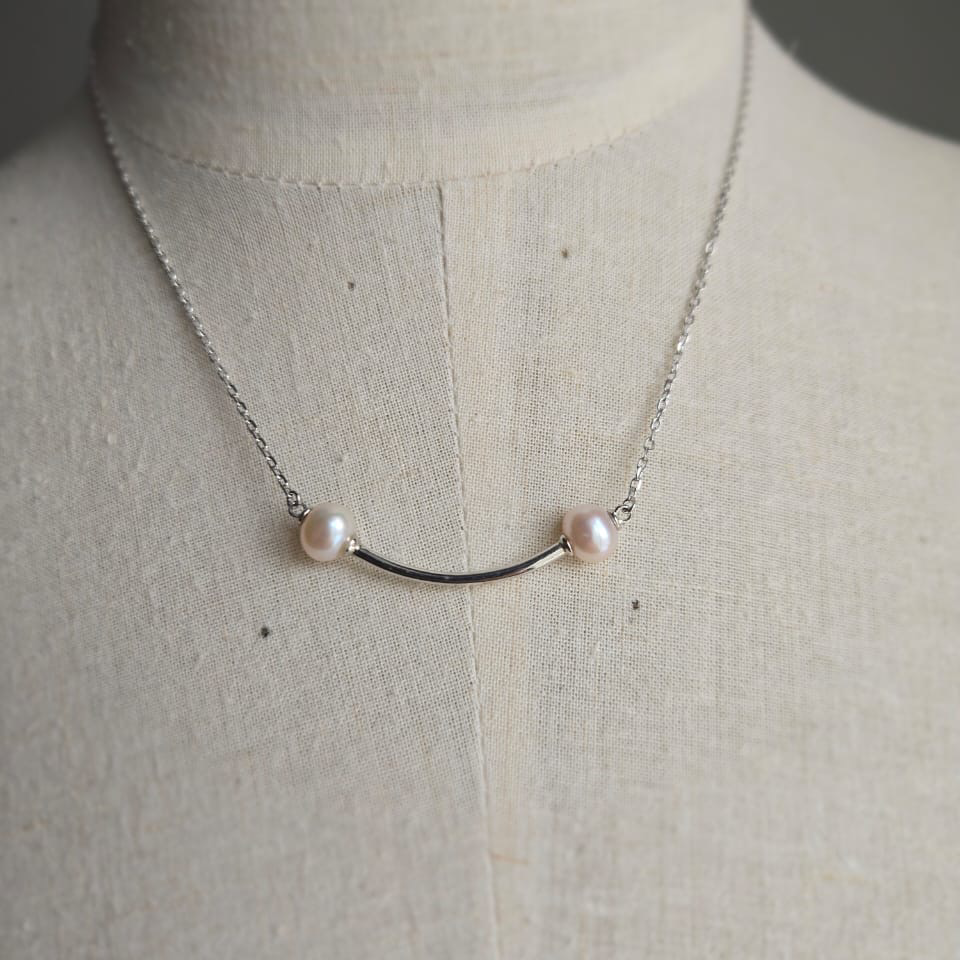 Modern Looking Necklace With Stunning Freshwater Pearls