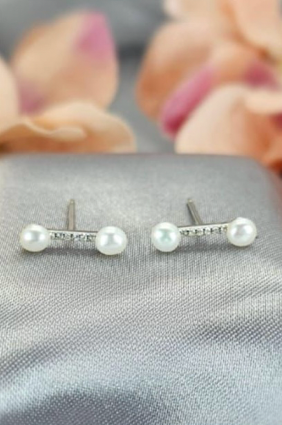 Dubbel freshwater pearl studs