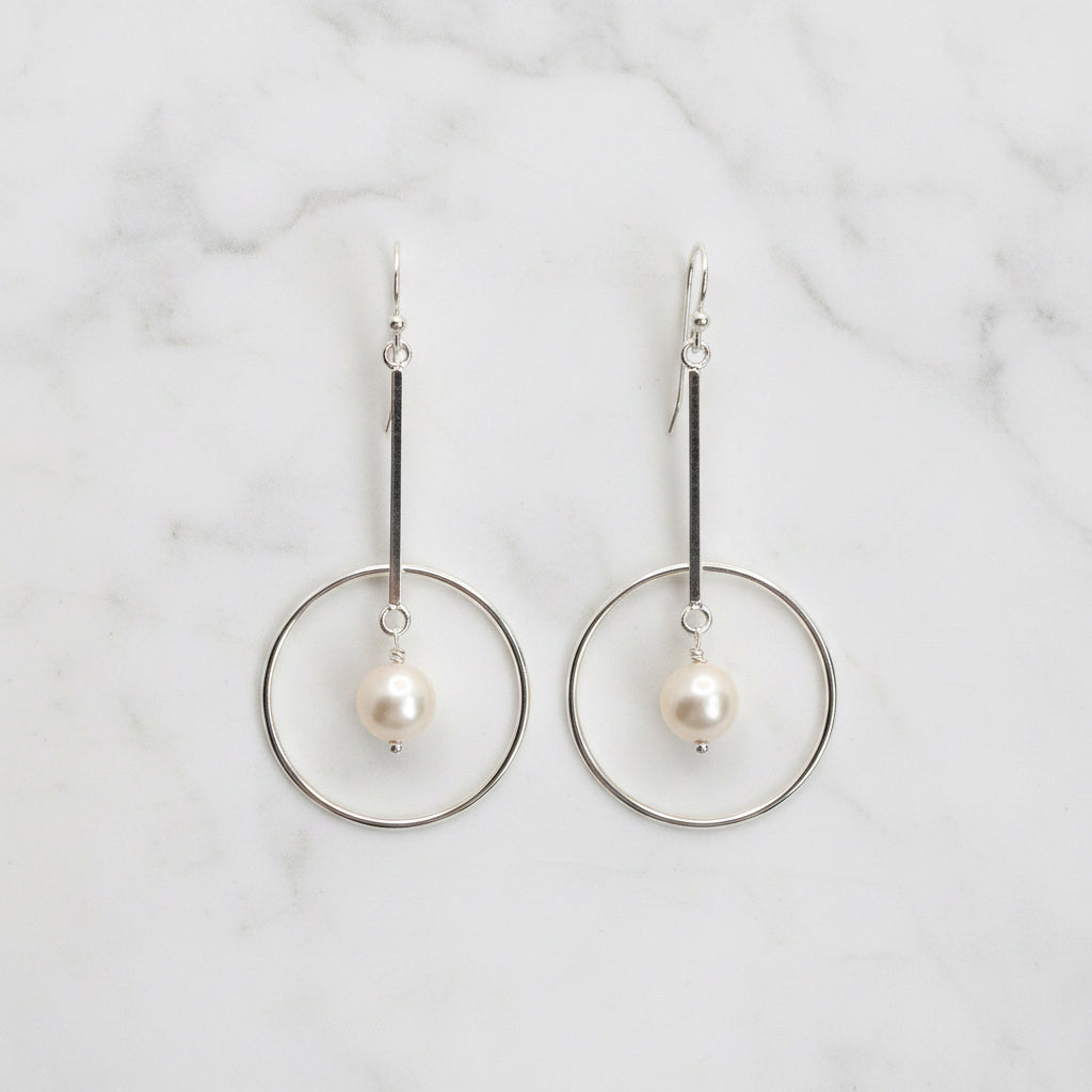 Stunning Round Circle Earrings With Moving Freshwater Pearl - Terciany 