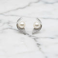 Freshwater Pearl In Bling Leaf Earring - Terciany 