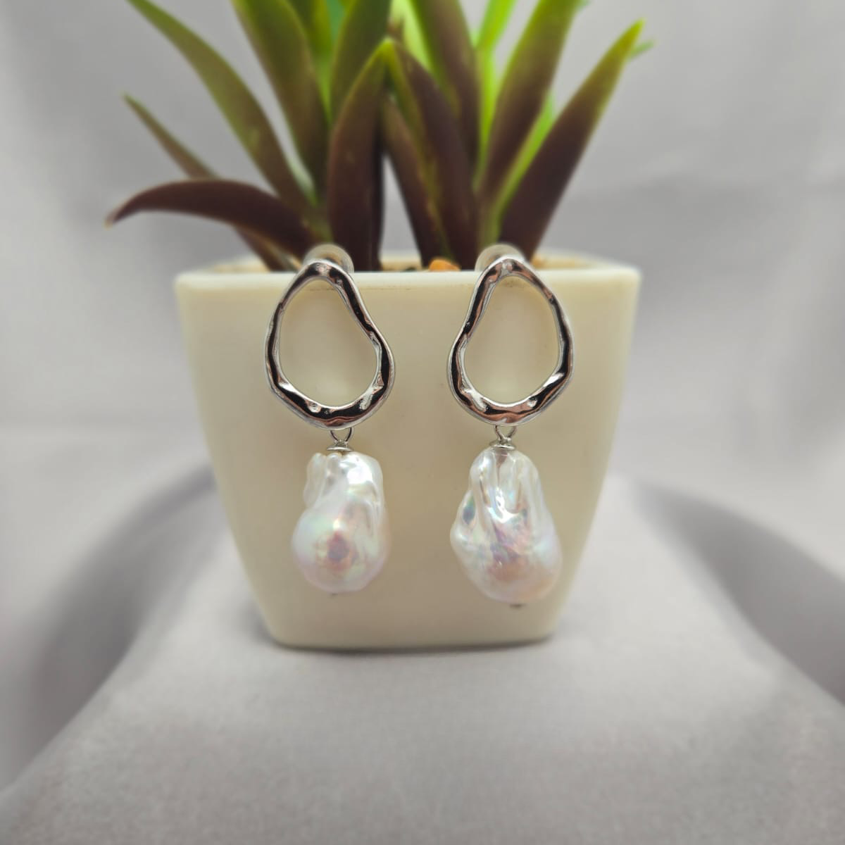 Stunning Baroque Pearl On Oval Base