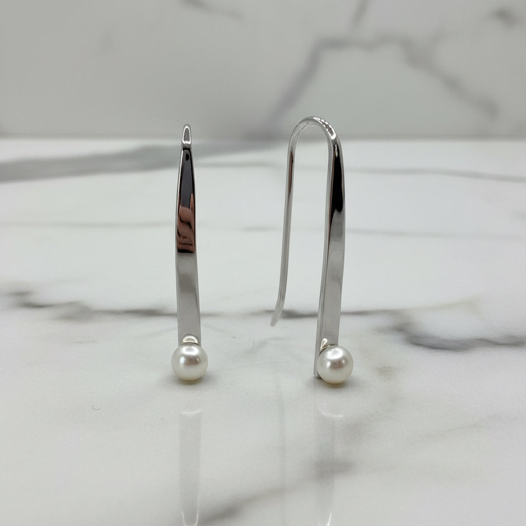 Modern Silver Bar Earrings With Freshwater Pearl On End - Terciany 