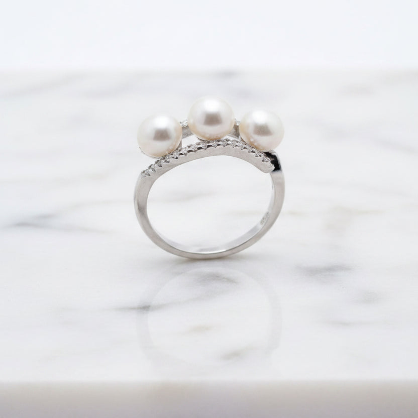 Sterling Silver Ring With Cubic Zirconia Wave Detail And Three Pretty Freshwater Pearls In Wave - Terciany 