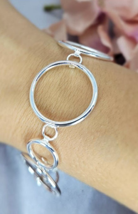 Sterling silver circle bracelet