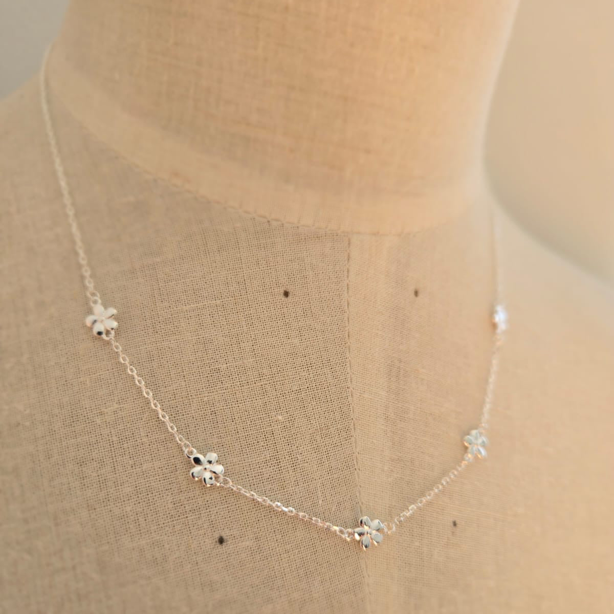 Flower In Necklace Chain