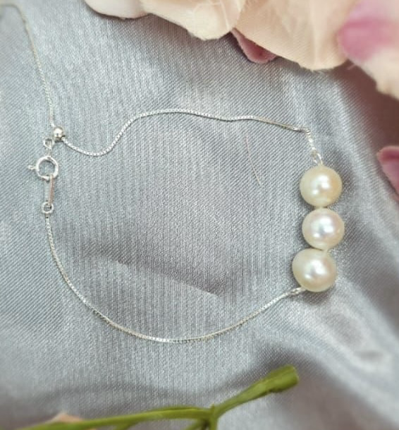 Sterling Silver Bracelet With Three Beautiful Freshwater Pearls