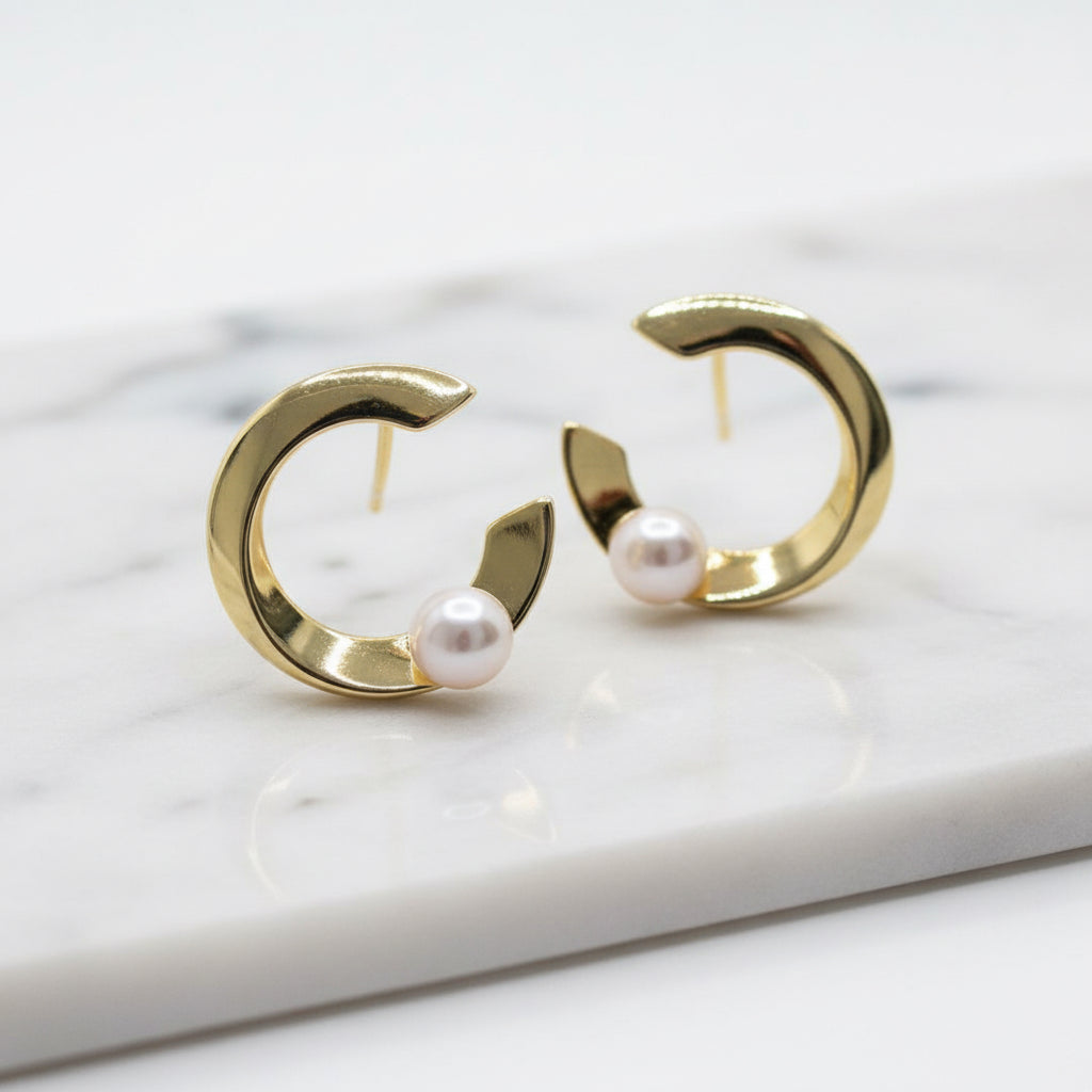 C Shape Gold Earrings With Freshwater Pearl - Terciany 