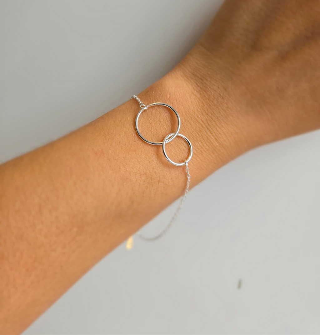 Sterling Silver Interlinked Circle Bracelet