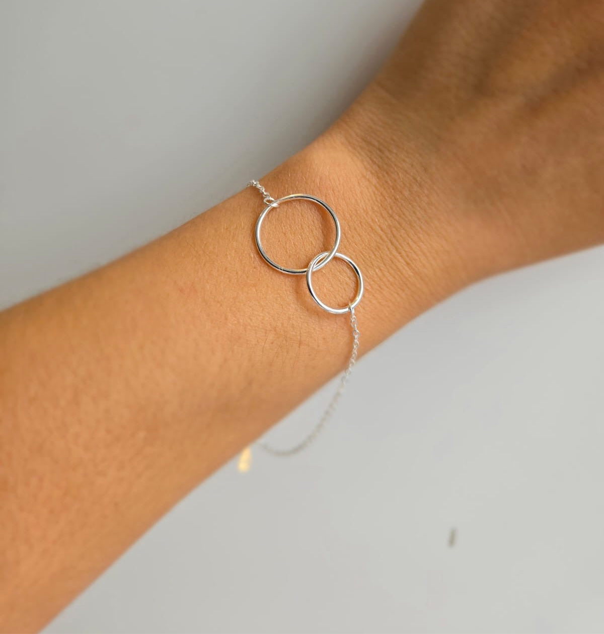 Sterling Silver Interlinked Circle Bracelet