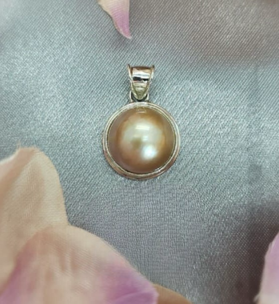 Gold/Brown Mabe Pendant