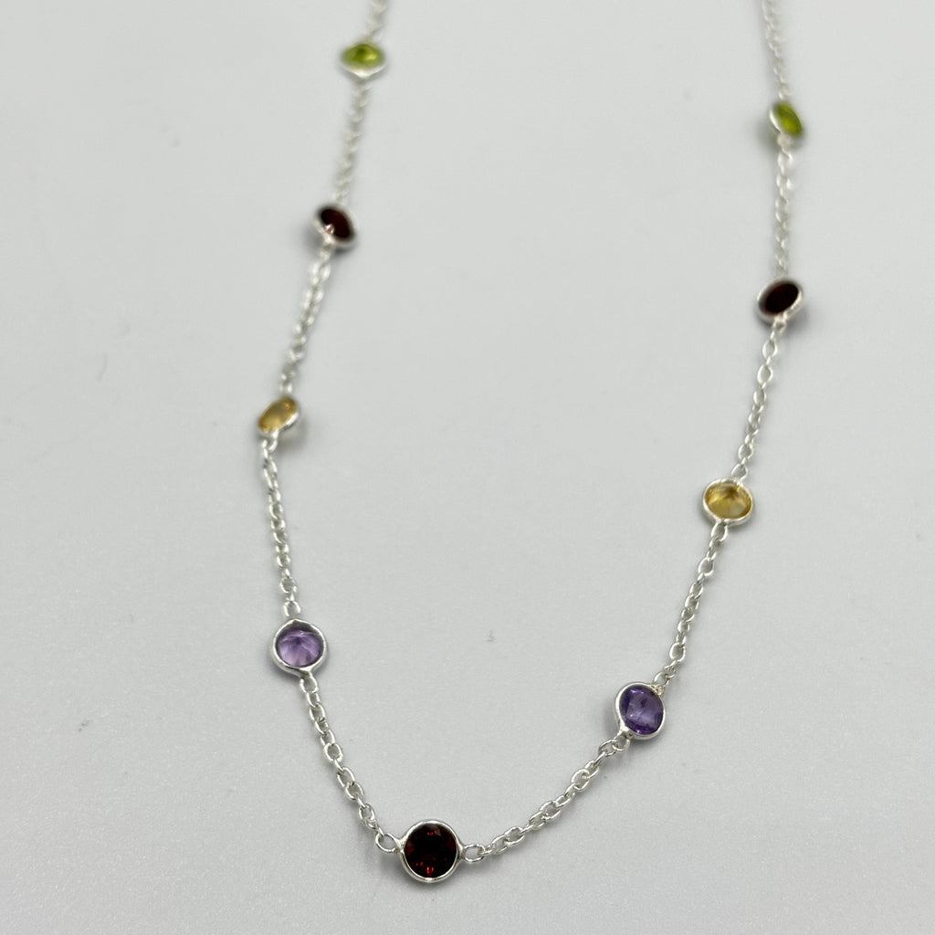 Stunning Sterling Silver Necklace With 5Mm Garnet, Peridot And Citrine Semi Precious Stones In-Bedded In Chain
