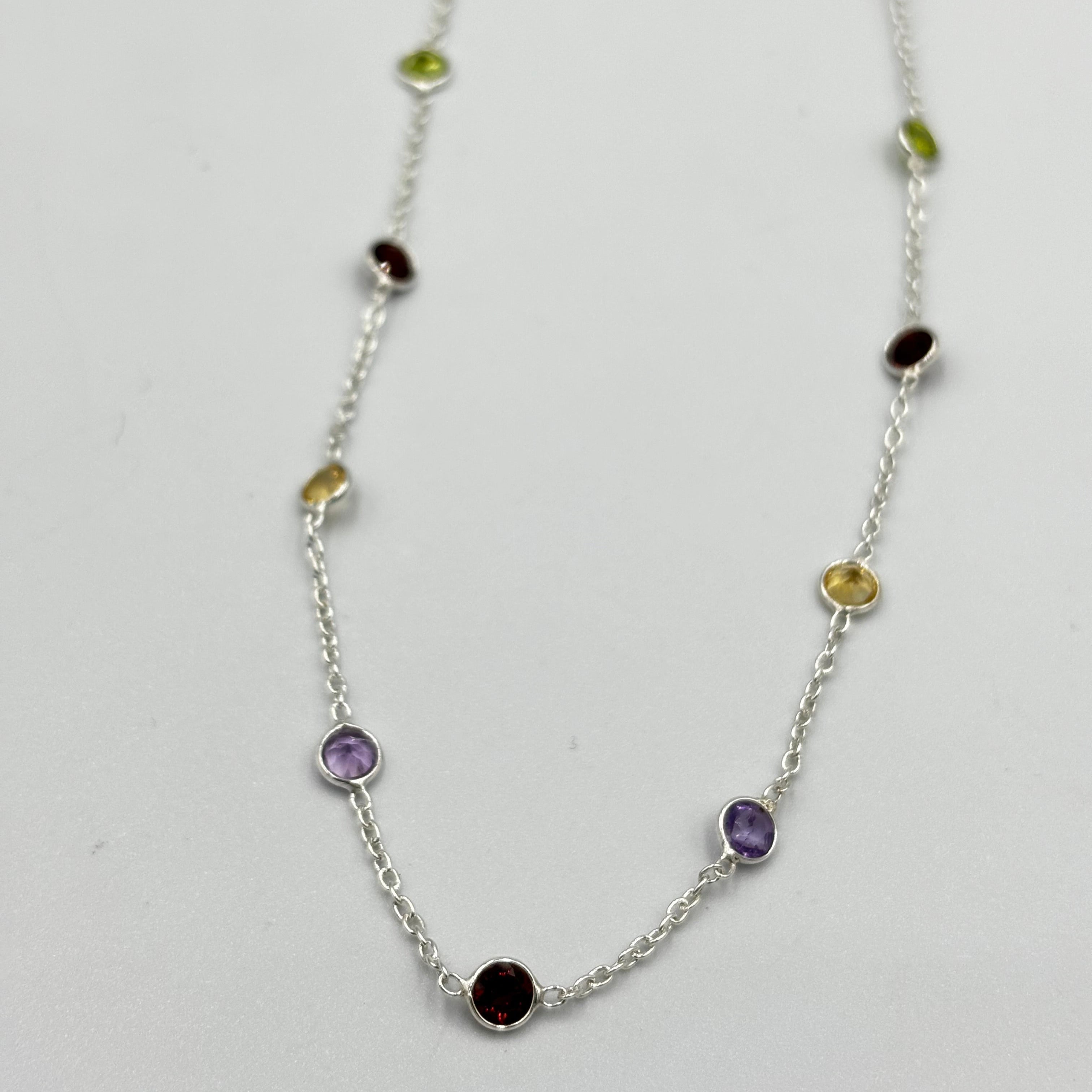 Stunning Sterling Silver Necklace With 5Mm Garnet, Peridot And Citrine Semi Precious Stones In-Bedded In Chain