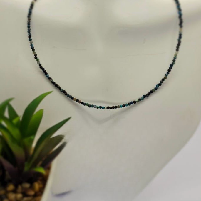 Stunning Turquoise semi Precious stone necklace