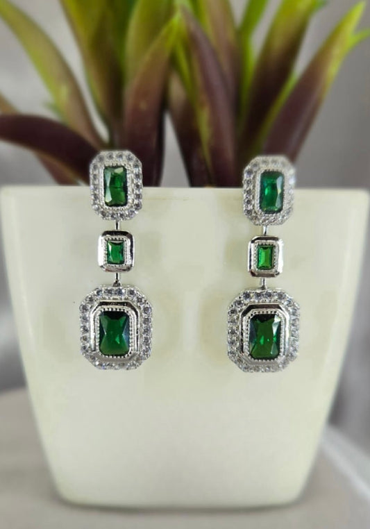 Tripple green drop earring