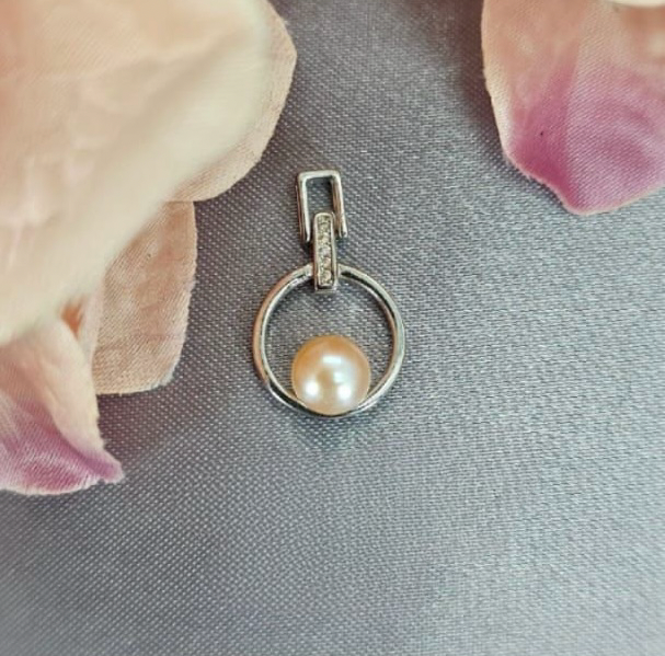 Modern Pendant With Blush Pink Pearl