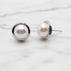 Classic Freshwater Pearls Studs
