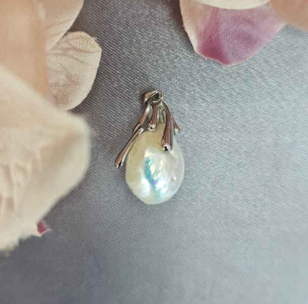 Stunning Pearl On Modern Waterfall Clasp From Top