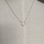 Sterling Silver Necklace With Round Circle Detail And Freshwater Pearl - Terciany 