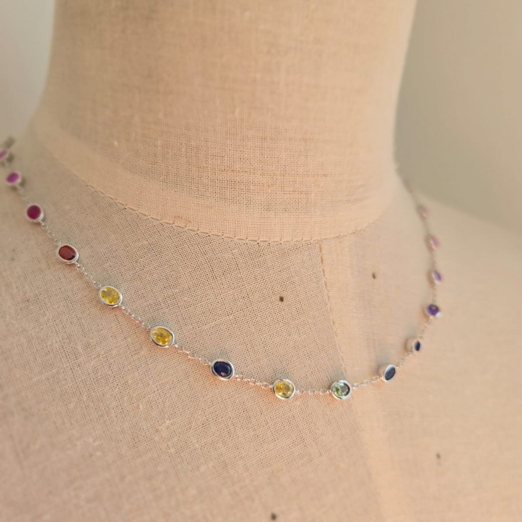 45 Cm Coloured Oval Stone Necklace