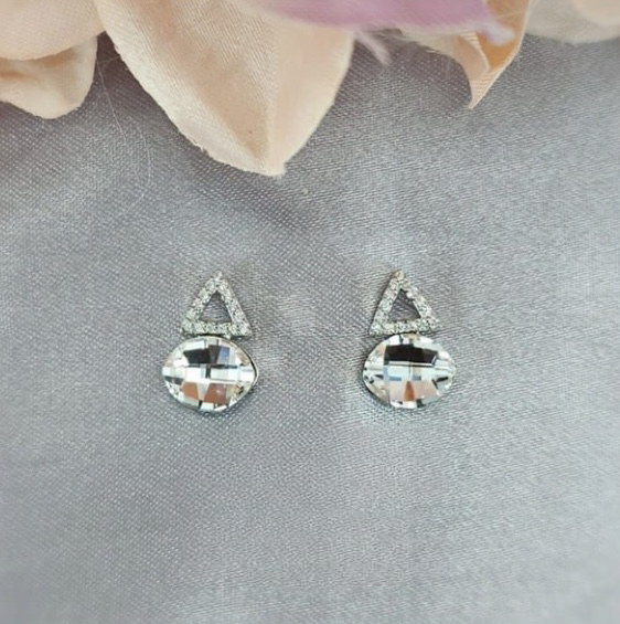 Triangle and cubic studs