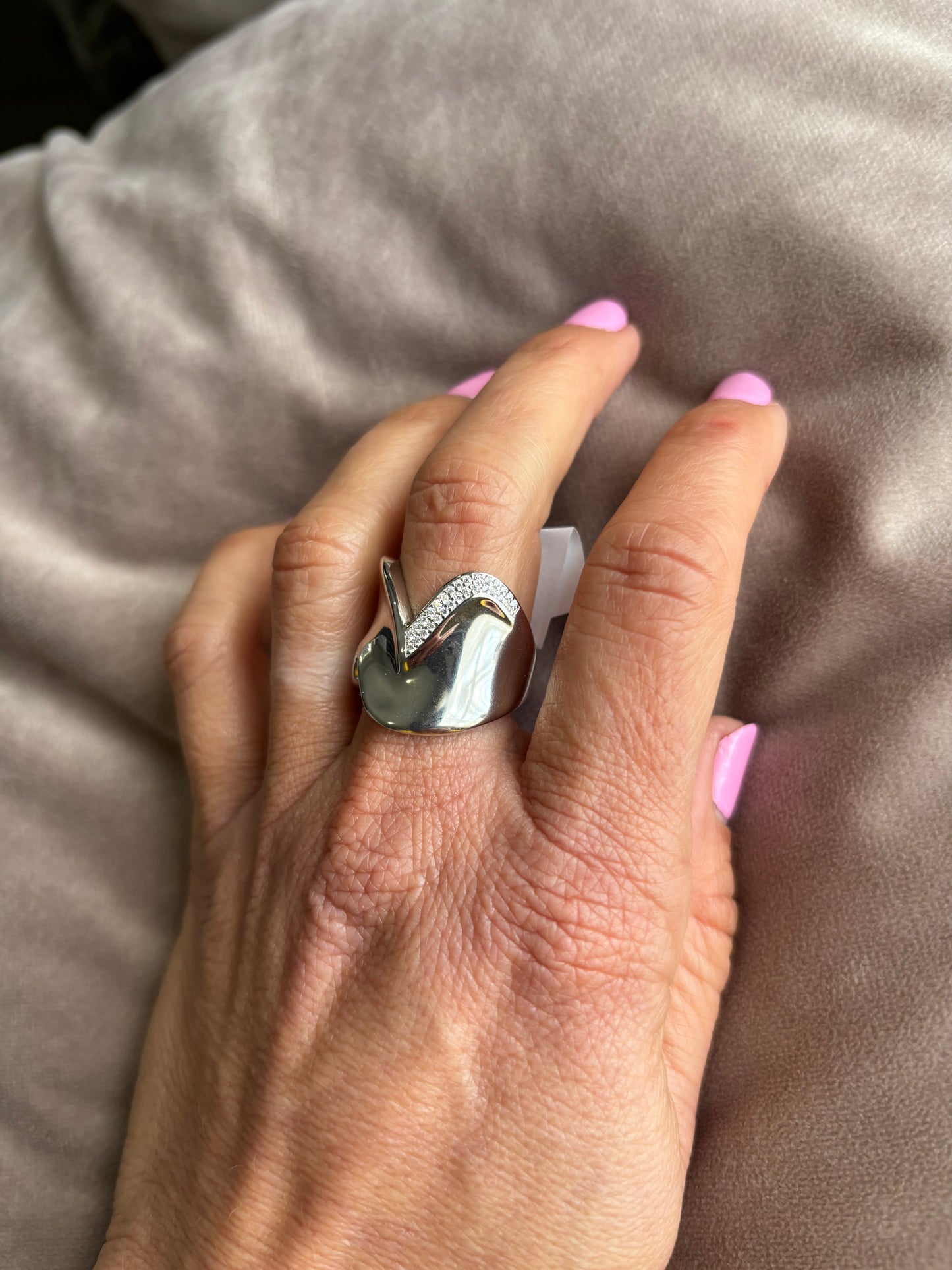 Statement wave ring