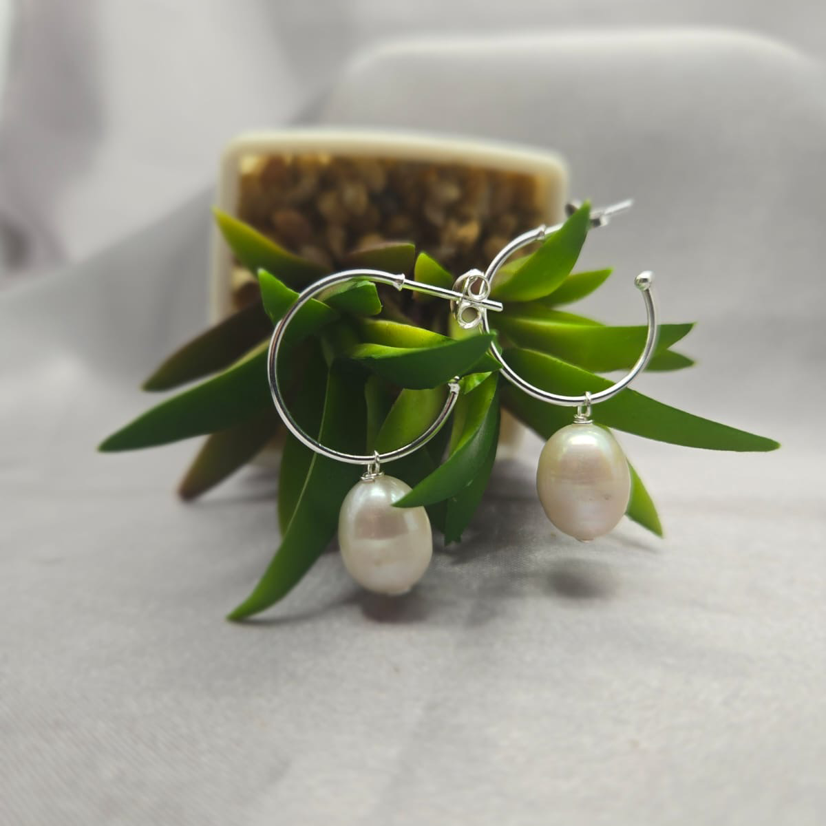 Sterling Silver Pretty Woman Earrings With 13Mm Oval Freshwater Pearls