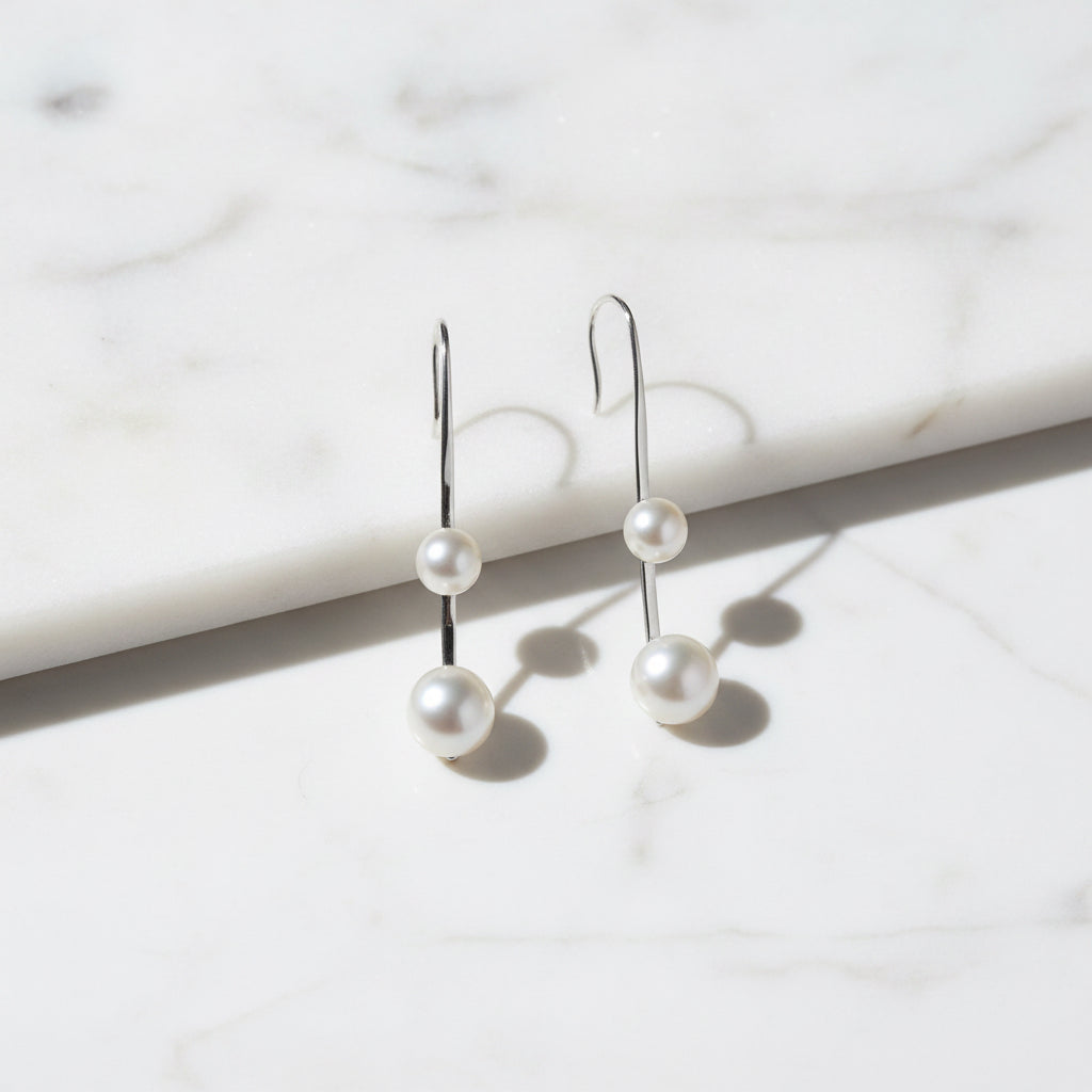 Modern Looking Long Earring With Three Freshwater Pearls - Terciany 