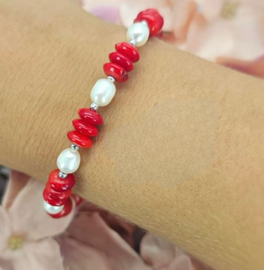 Freshwater pearl and coral bracelet with elastic band