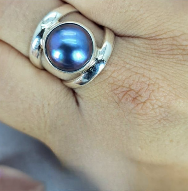 Stunning Blue Mabe pearl in modern setting