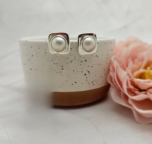 White Mabe square stud earrings