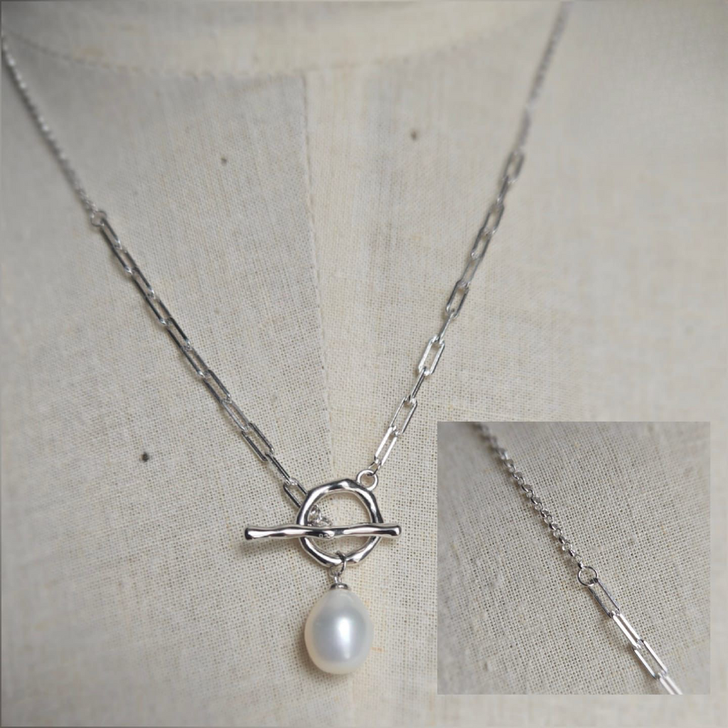 Paperclip Chain With Pearl Pendant On It
