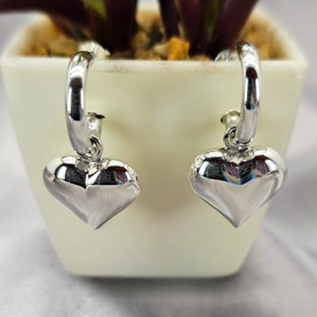 Pretty woman earrings with puffy hearts - Terciany 