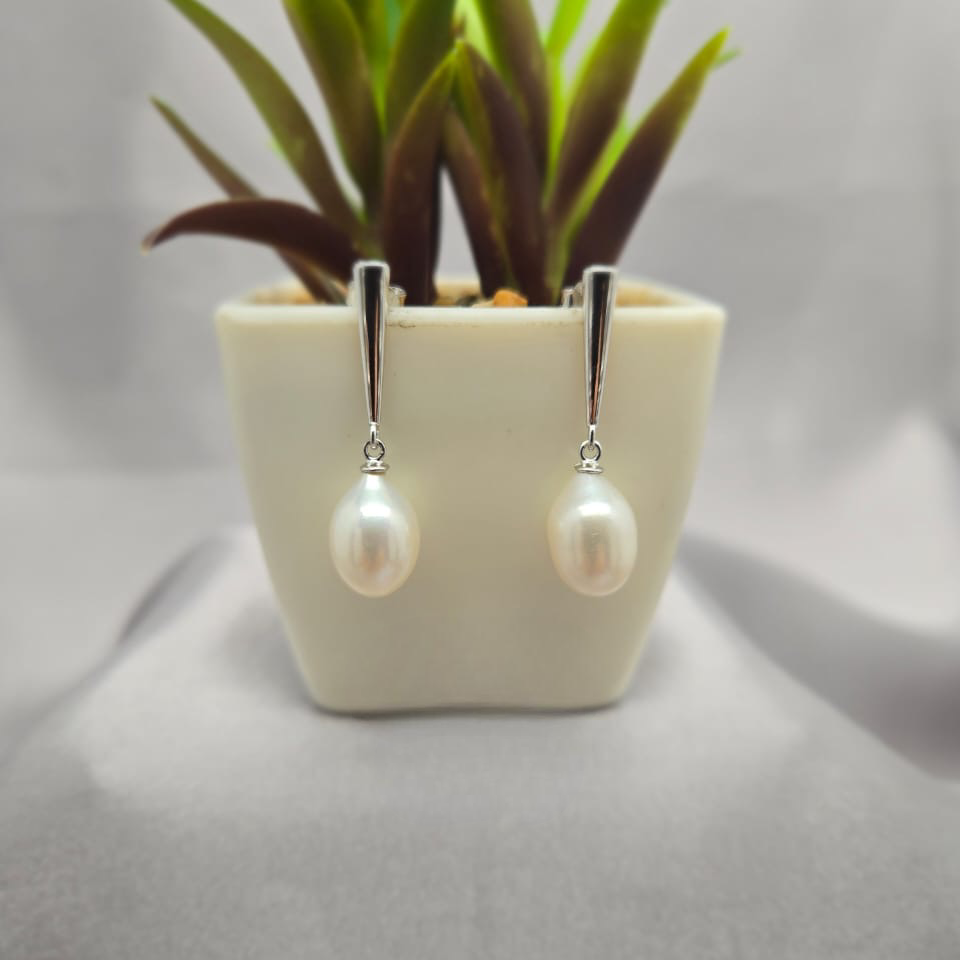 Sterling Silver Straight Line Pearl Earrings