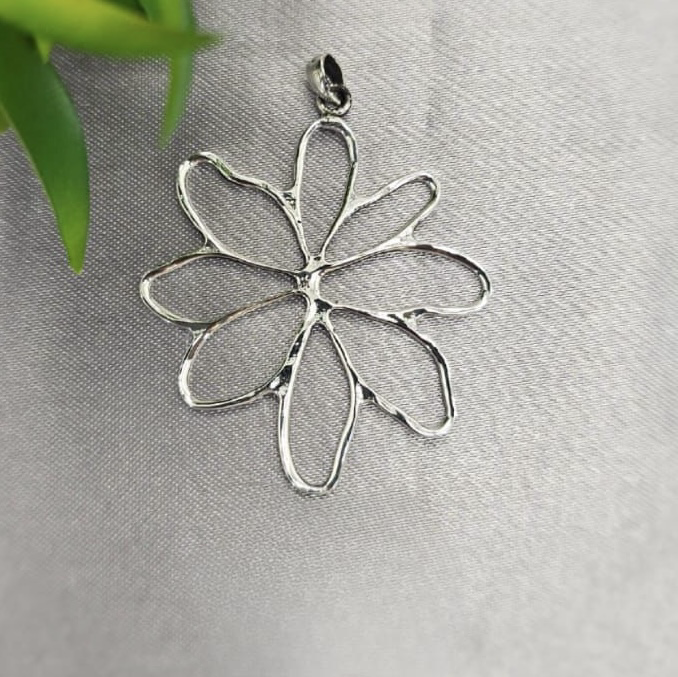 44mm modern flower pendant