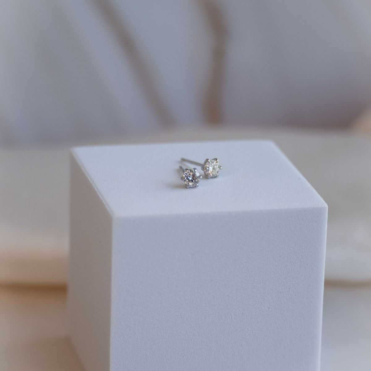 4mm Moissanite Stud earrings (with GRA Certificate)