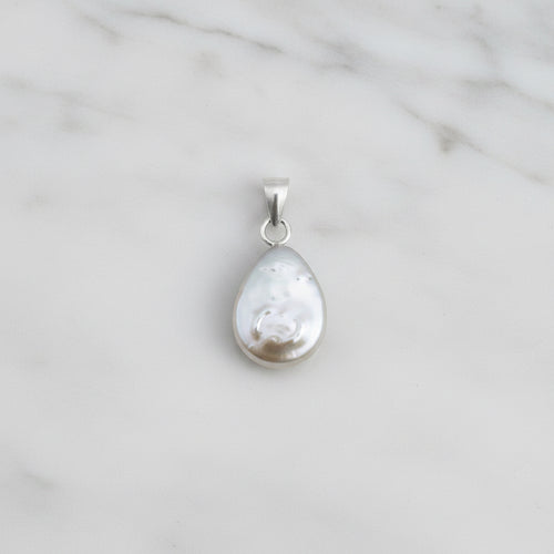 Coin Pearl pendant