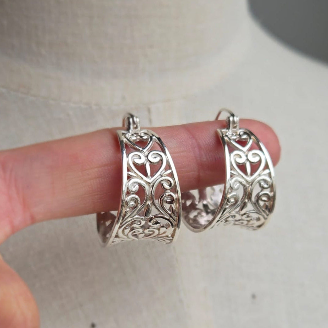 Filigree hoop earrings