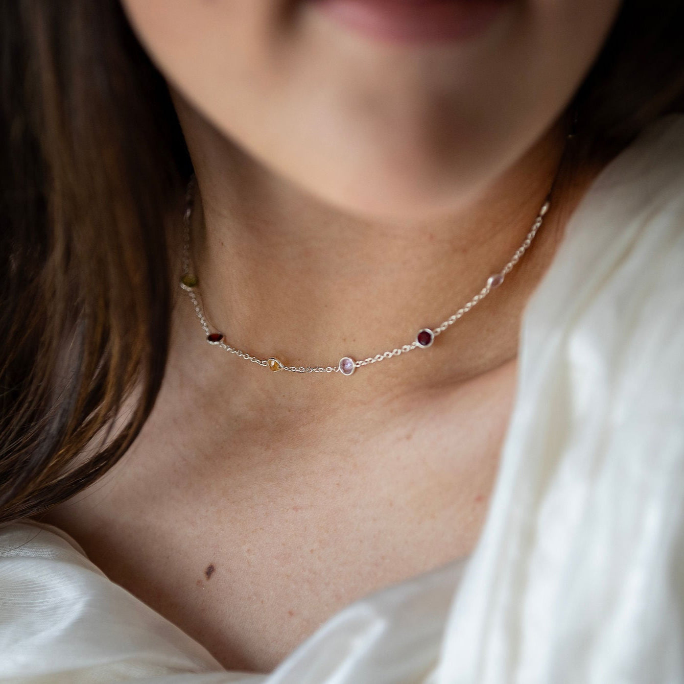 Sterling Silver Necklace With 5Mm Peridot, Blue Topaz And Iol Semi Precious Stones In-Bedded In Necklace