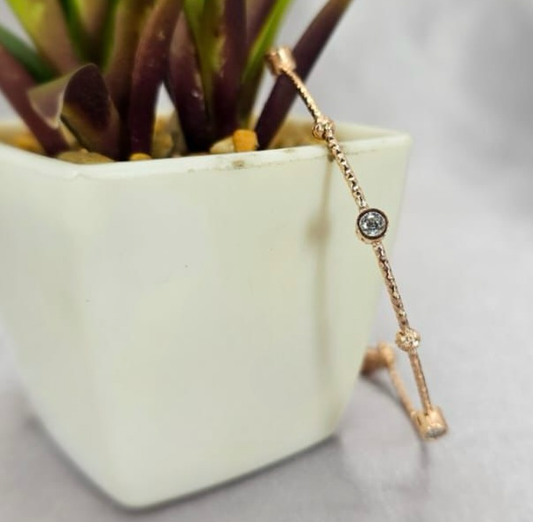 Rose gold bracelet with cubic zirconia