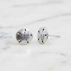 Pansy shell stud earrings - Terciany 