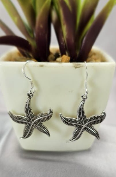 Starfish drop earrings