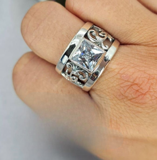 Show stopper Filigree and square cubic zirconia ring