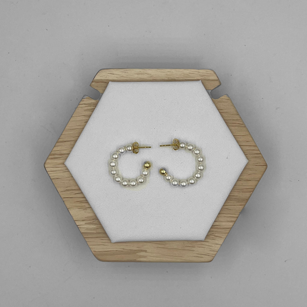 20 Mm Pearl Hoops Earring