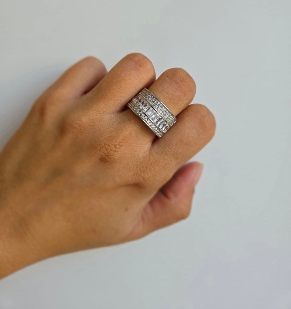 Showstopper Statement Ring In Sterling Silver And Lots Of Cubic Zirconia