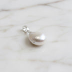 Barocque pearl drop pendant - Terciany 