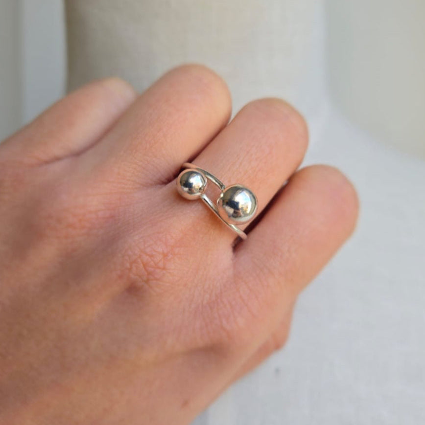 Cross Over Sterling Silver Ball Ring