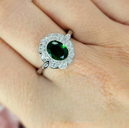 The queen green ring