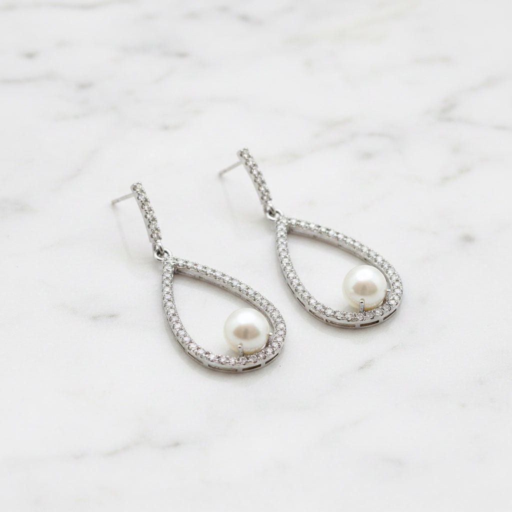 Stunning Drop Earrings With Pavé Detail And Pretty Freshwater Pearl - Terciany 