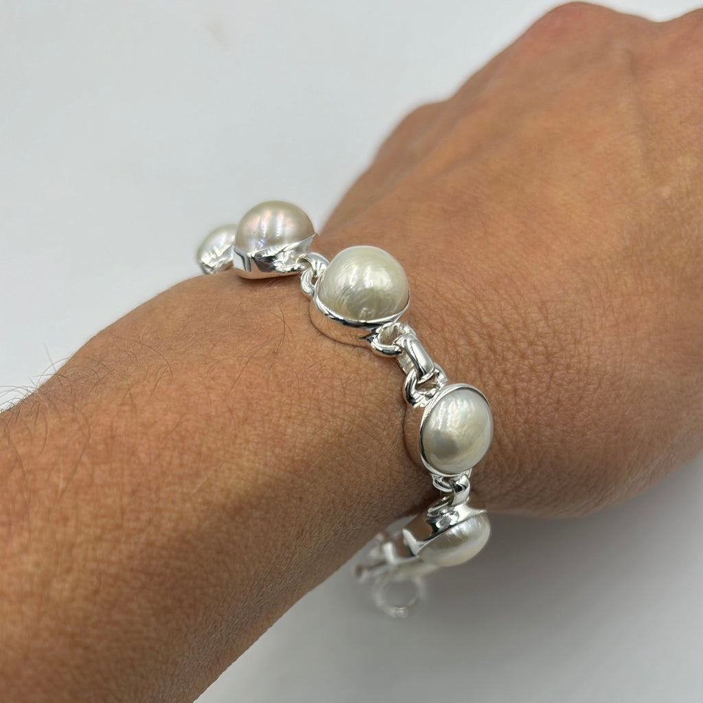 Stunning Pearl Bracelet